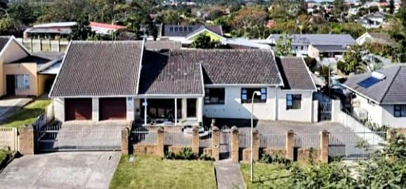 6 Bedroom Property for Sale in Amalinda Eastern Cape